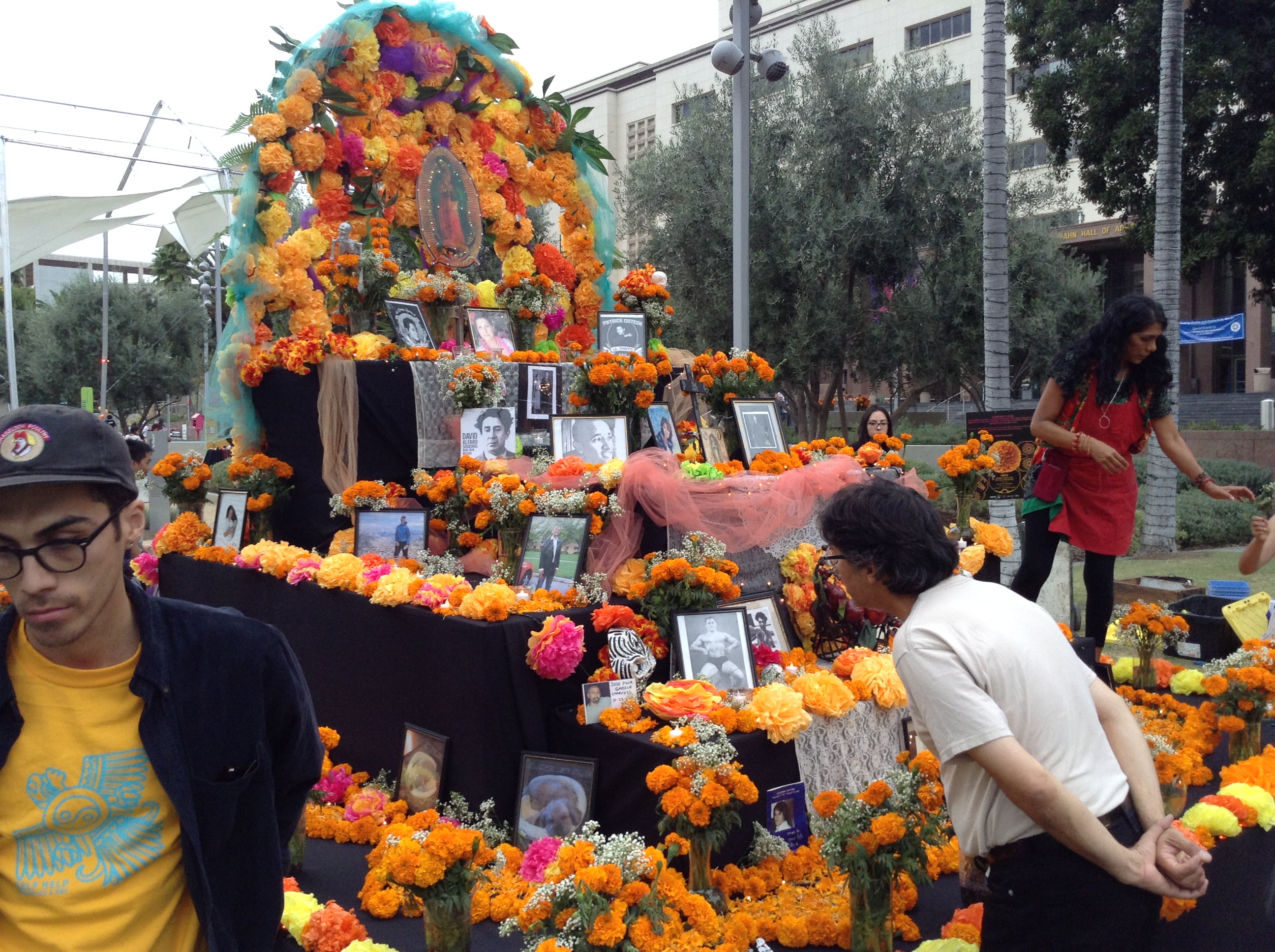 Los Ángeles celebra el Día de los Muertos