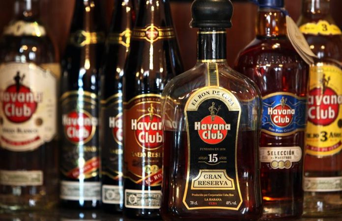 efe Congresistas piden al Gobierno revocar la licencia de Havana Club dada Cuba Congresistas piden al Gobierno revocar la licencia de Havana Club dada Cuba