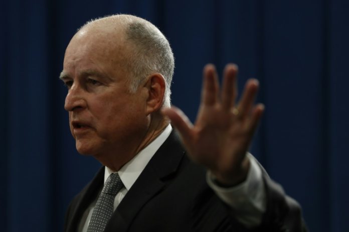 California se niega a enviar refuerzos militares a frontera con México California se niega a enviar refuerzos militares a frontera con México