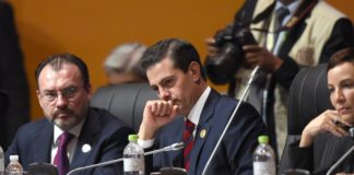 Peña Nieto y Pence hablaron del TLCAN pero evitaron el muro de Trump / AFP