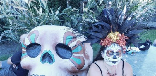 Hollywood Forever abre sus puertas para celebrar el Dia de Muertos