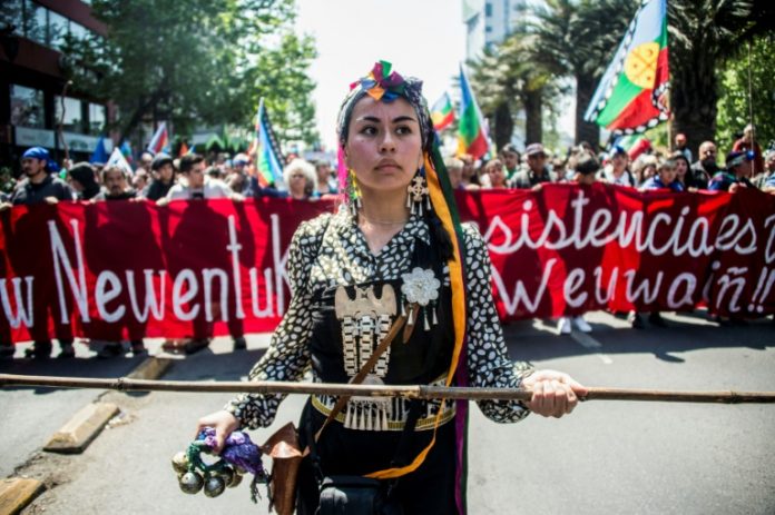 Marcha mapuche en Chile pide frenar las "violencias del capital"