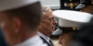 Mattis viajará a frontera con México en medio de despliegue militar por migrantes