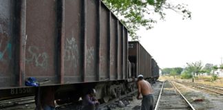 Rescatan a 281 centroamericanos migrantes en el sur de México