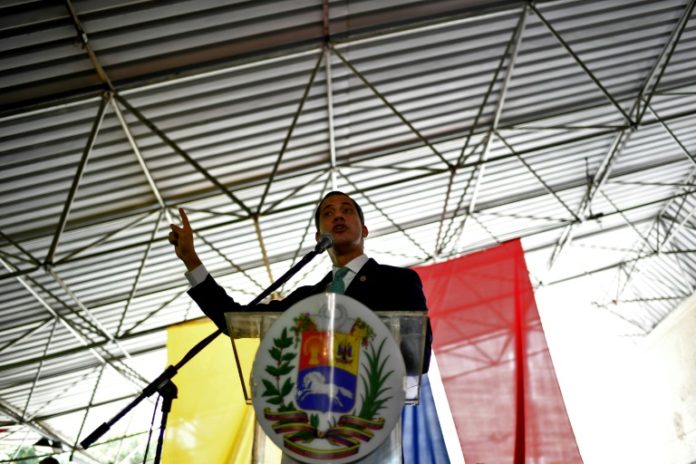 Guaidó dijo sentir "un fresquito de libertad" en Venezuela tras renuncia de Evo Morales