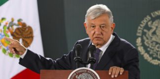 López Obrador ofrece 4.000 empleos en México a la nueva caravana migrante