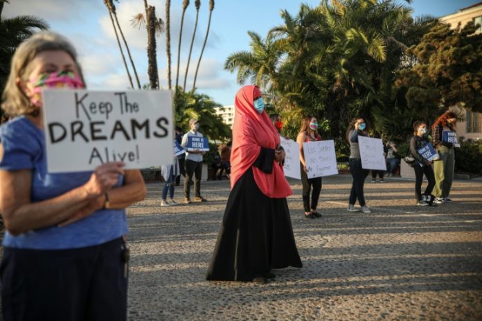 Biden decepcionado por fallo judicial contra DACA