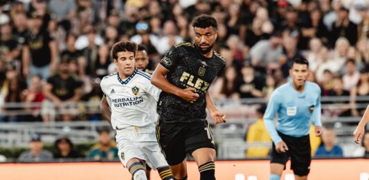 LA Galaxy celebra el 4 de Julio en el Rose Bowl derrotando 2-1 al LAFC