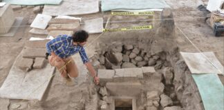 Descubriendo el pasado 80 años de exploraciones en la Zona Arqueológica de Tlatelolco