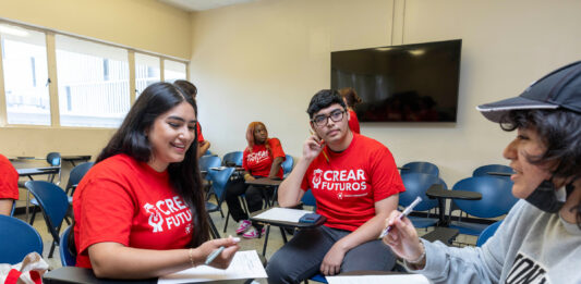 Doble distinción para Cal State LA por su compromiso con la diversidad en educación superior