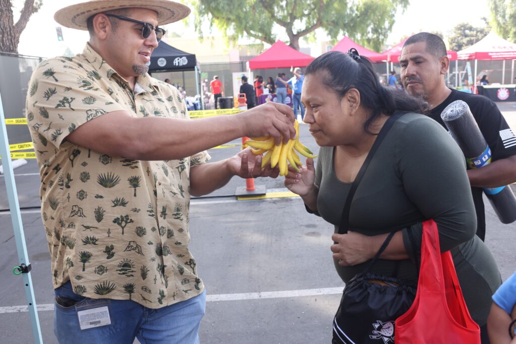 El festival «Creciendo Juntos» fomenta comidas escolares saludables y locales en Santa Ana