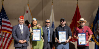 Día de los Veteranos reflexión y apoyo entre compañeros en Cal State LA