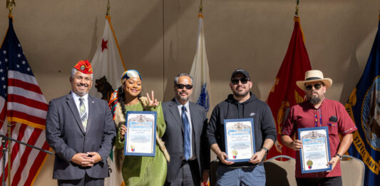 Día de los Veteranos reflexión y apoyo entre compañeros en Cal State LA