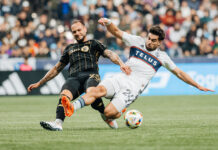 LAFC pierde ante el Vancouver Whitecaps y deja la serie abierta en la MLS