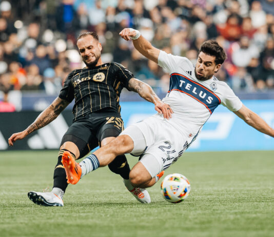 LAFC pierde ante el Vancouver Whitecaps y deja la serie abierta en la MLS