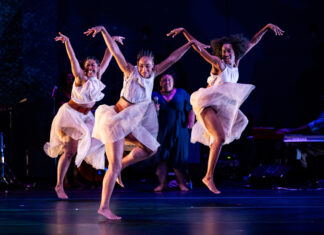 La danza encuentra su espacio en el Mark Taper Forum con Urban Bush Women