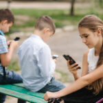 Ventajas y desventajas de los teléfonos celulares para niños