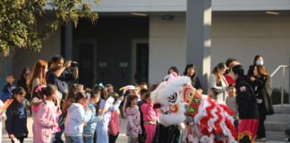 Anaheim celebra el Año Nuevo Lunar con un evento educativo y cultural en la Escuela Primaria Roosevelt