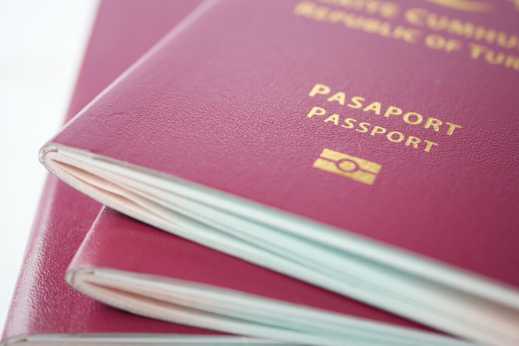 El Índice Henley revela cuál es el pasaporte más poderoso del mundo para 2025