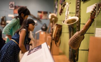 Fomentando futuros músicos Museo GRAMMY ofrece entrada libre a jóvenes