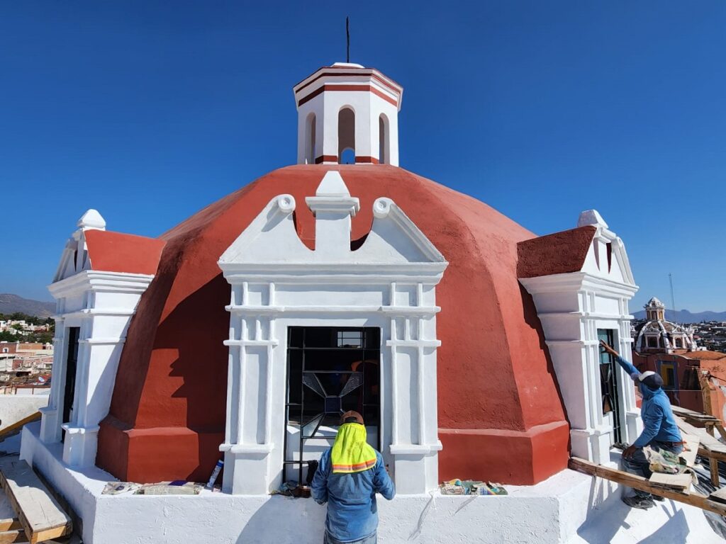 Reconstruyen cúpula del Templo de la Merced en Atlixco tras sismo de 2017 