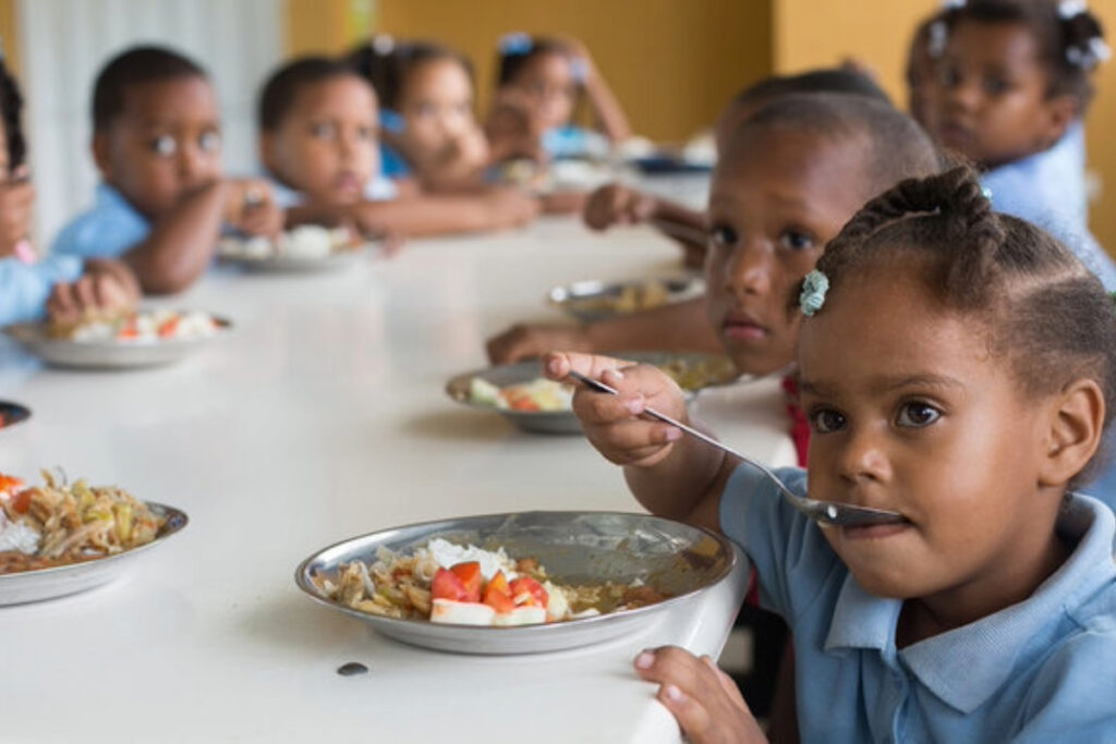 Sembrando futuro El poder de la alimentación escolar en América Latina